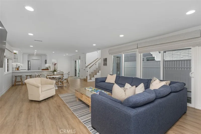 255 Colton Street, Newport Beach, CA 92663