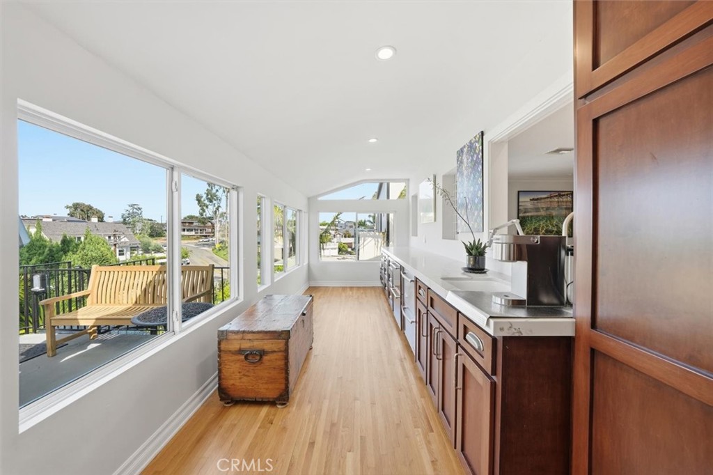 255 Ocean View, Newport Beach CA 92663 - photo 16