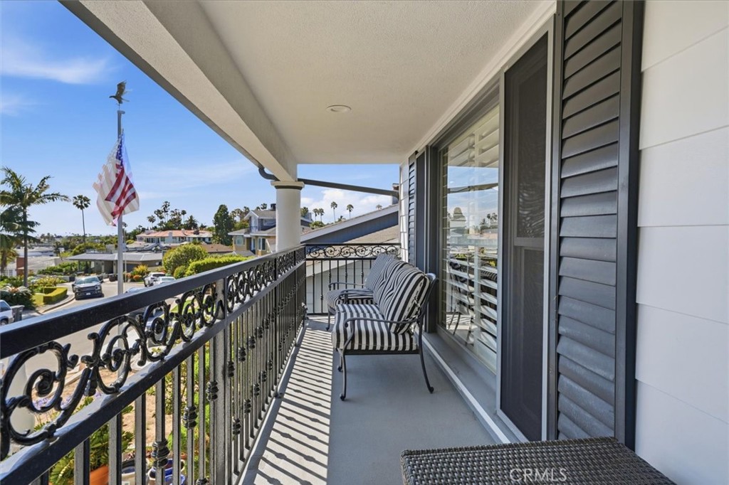 255 Ocean View, Newport Beach CA 92663 - photo 25