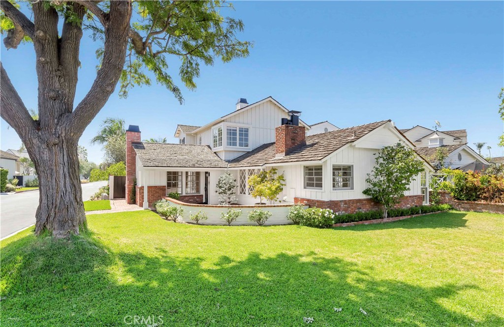 2562 Vista Drive, Newport Beach CA 92663 - photo 2