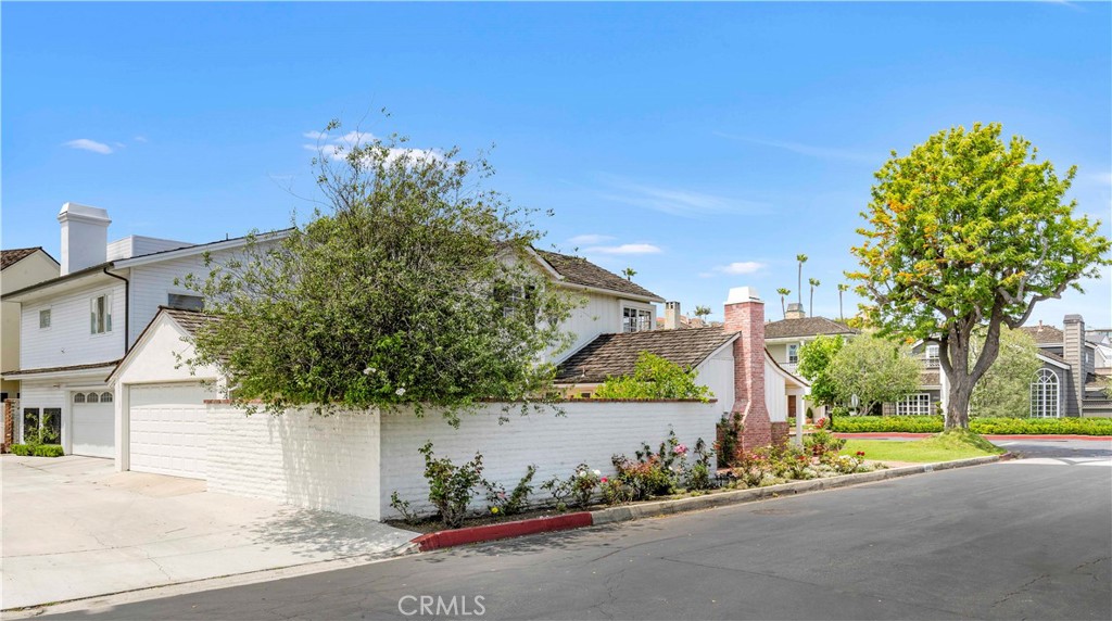 2562 Vista Drive, Newport Beach CA 92663 - photo 25