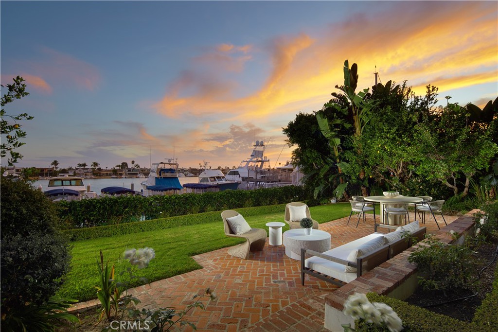 2572 Bayshore Drive, Newport Beach CA 92663 - photo 2