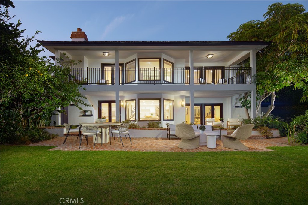 2572 Bayshore Drive, Newport Beach CA 92663 - photo 3