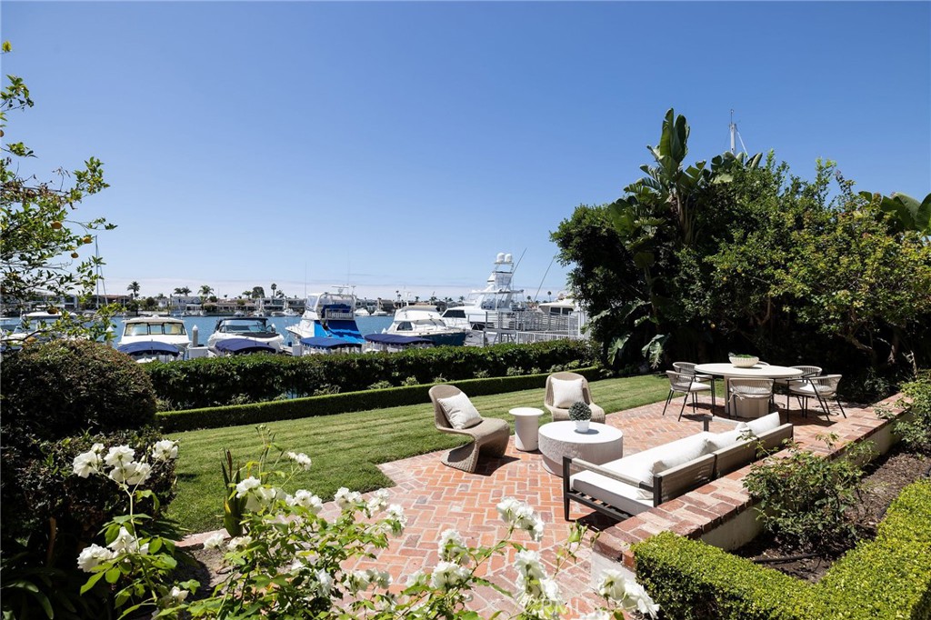 2572 Bayshore Drive, Newport Beach CA 92663 - photo 20