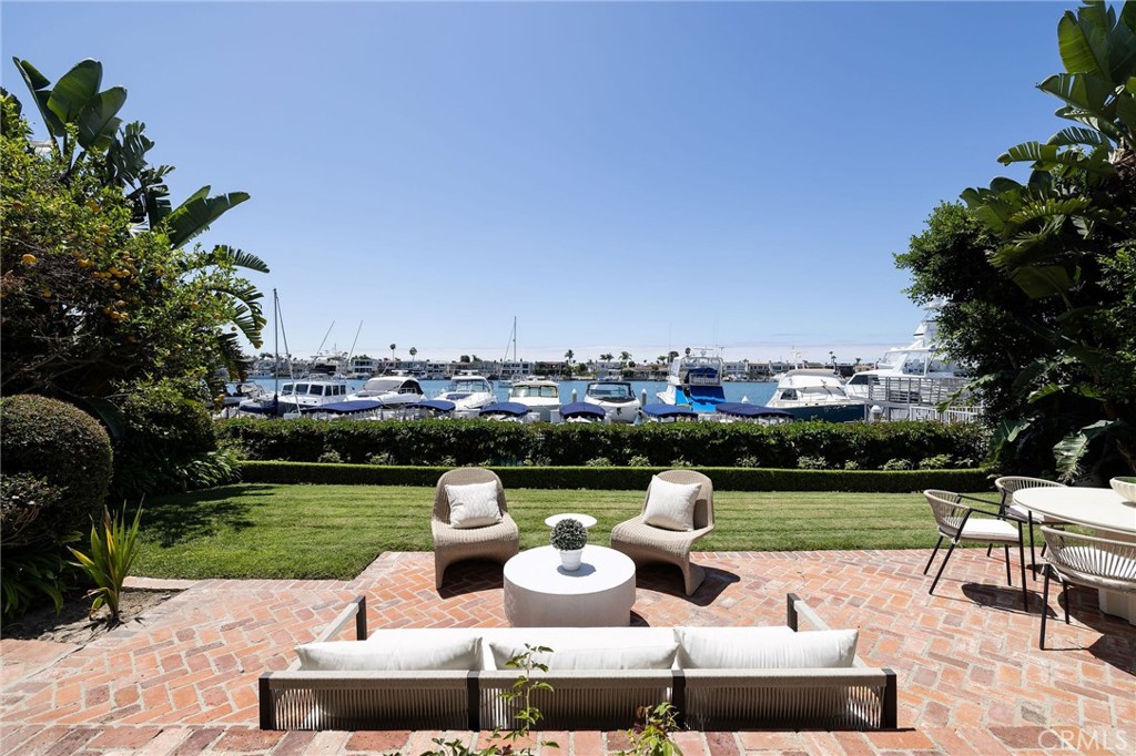 2572 Bayshore Drive, Newport Beach CA 92663 - photo 21