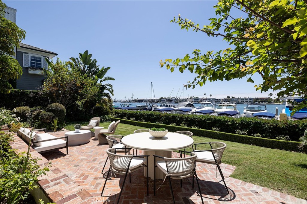 2572 Bayshore Drive, Newport Beach CA 92663 - photo 22