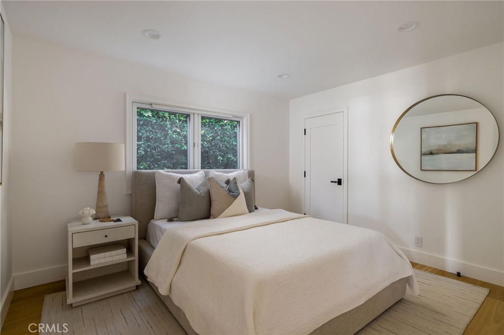 2572 Bayshore Drive, Newport Beach CA 92663 - photo 27