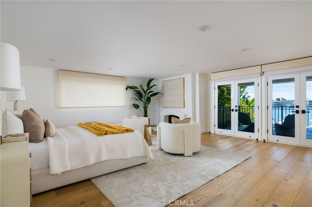 2572 Bayshore Drive, Newport Beach CA 92663 - photo 29