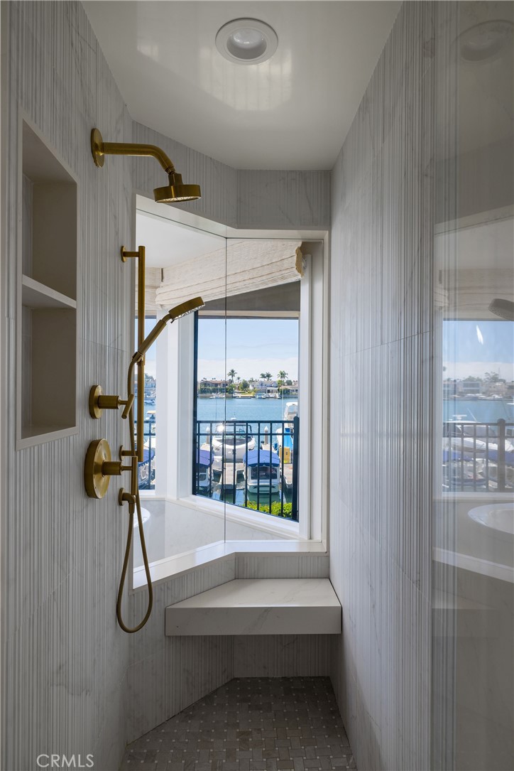 2572 Bayshore Drive, Newport Beach CA 92663 - photo 36