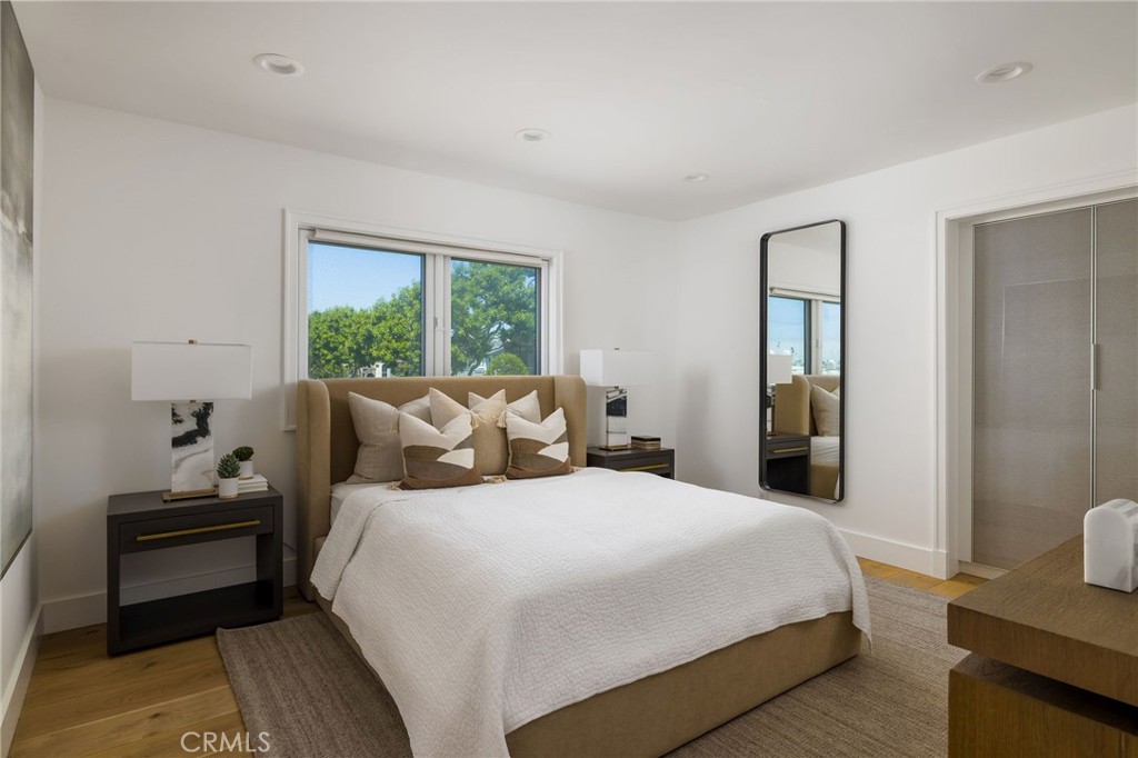2572 Bayshore Drive, Newport Beach CA 92663 - photo 40