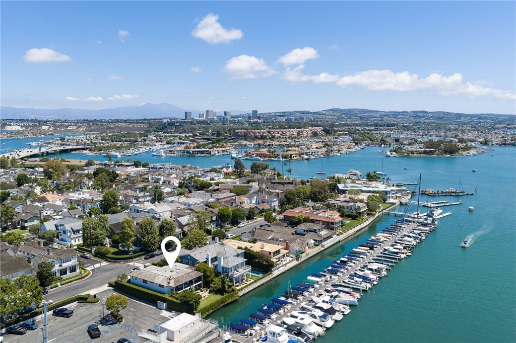 2572 Bayshore Drive, Newport Beach CA 92663 - photo 47