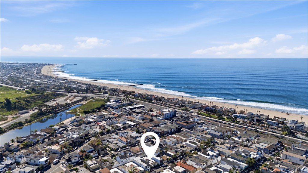 258 Walnut, Newport Beach CA 92663 - photo 1