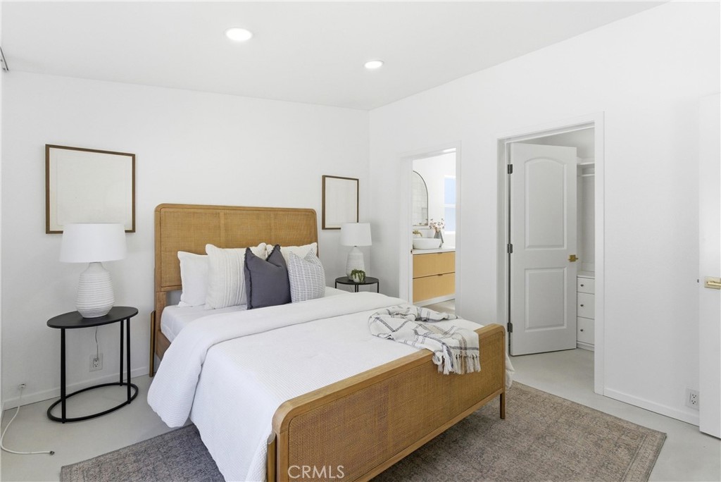 260 Mayflower, Newport Beach CA 92660 - photo 19