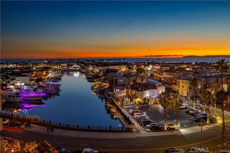 2600 Newport 11, Newport Beach