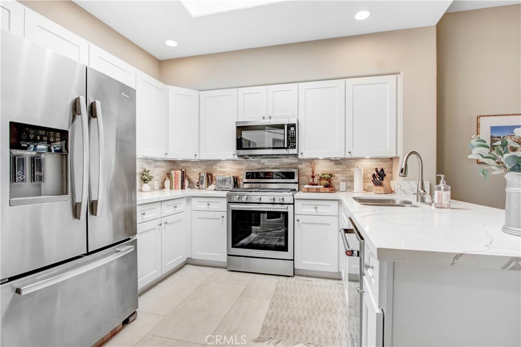 2600 Newport 11, Newport Beach CA 92663 - photo 5