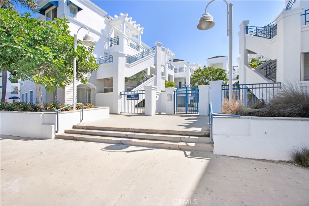 2600 Newport 11, Newport Beach CA 92663 - photo 18