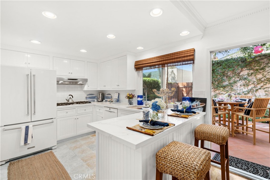 2612 Vista Del Oro, Newport Beach CA 92660 - photo 10