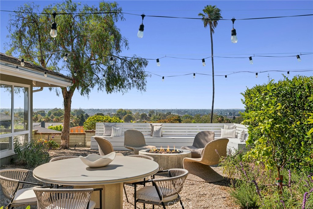 2639 Buckeye Street, Newport Beach CA 92660 - photo 2