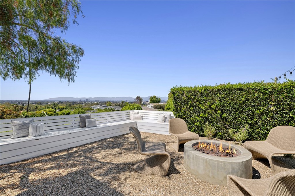 2639 Buckeye Street, Newport Beach CA 92660 - photo 9