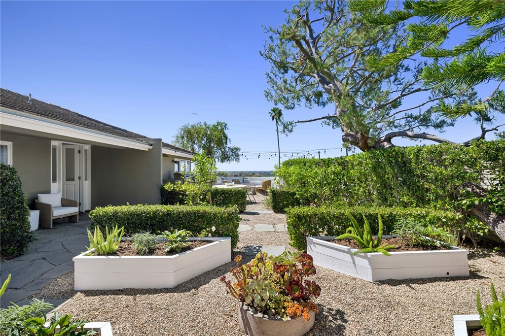 2639 Buckeye Street, Newport Beach CA 92660 - photo 31