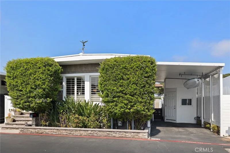 264 Mayflower, Newport Beach, CA 92660