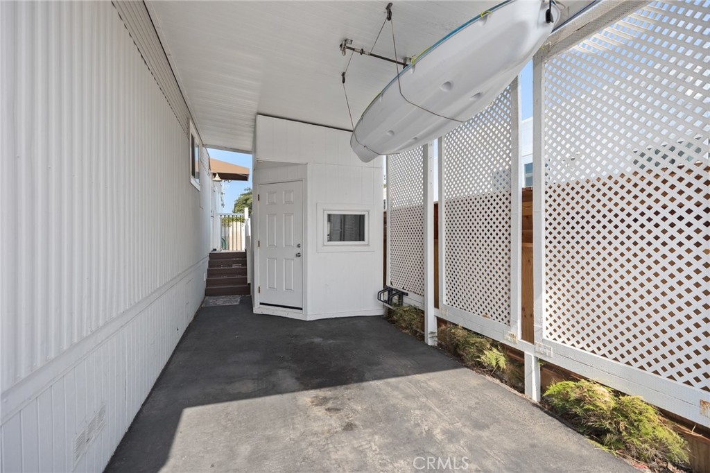 264 Mayflower, Newport Beach CA 92660 - photo 10