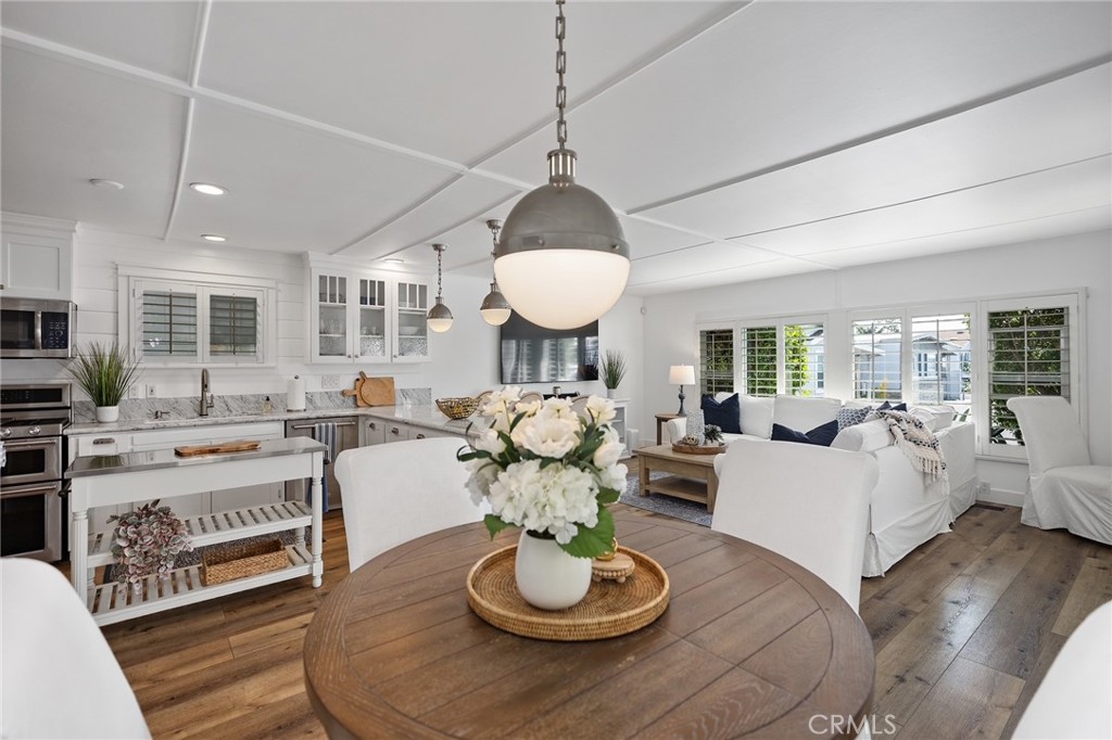 264 Mayflower, Newport Beach CA 92660 - photo 16