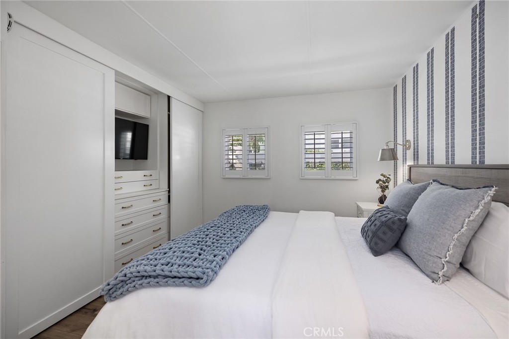 264 Mayflower, Newport Beach CA 92660 - photo 28