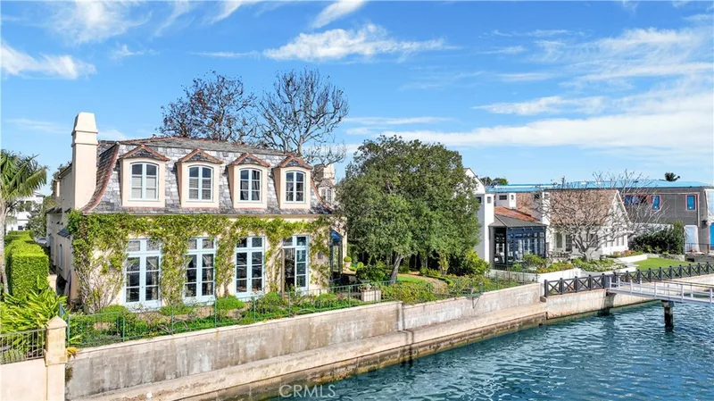 2668 Bayshore Drive, Newport Beach, CA 92663