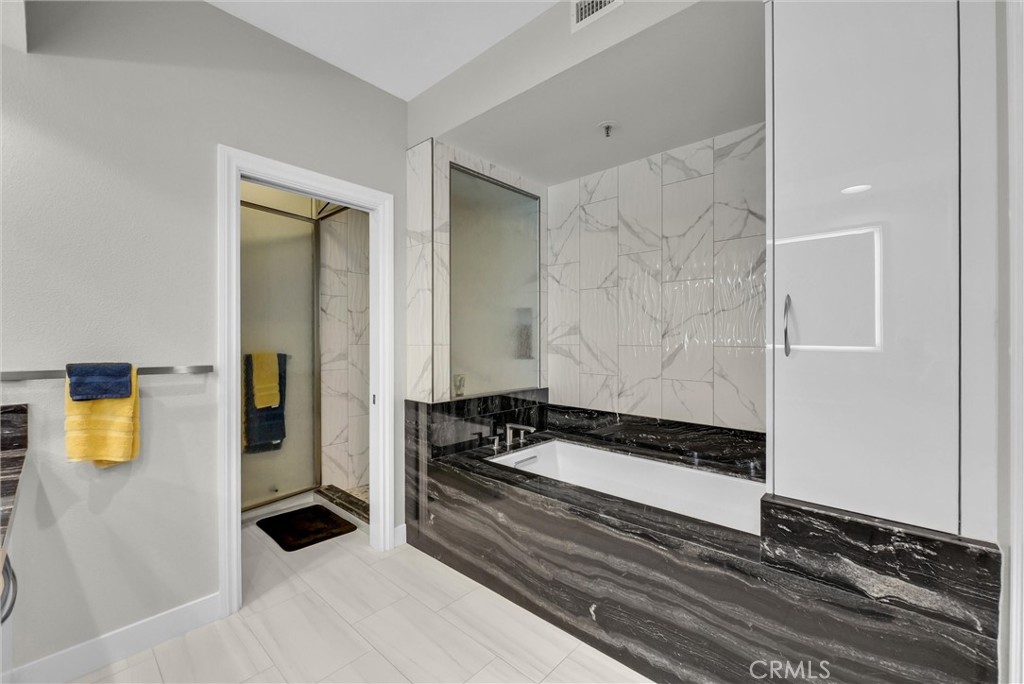 270 Cagney 207, Newport Beach CA 92663 - photo 17