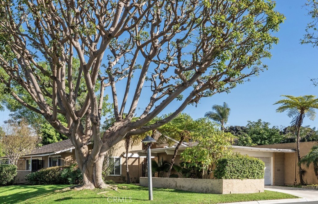 Home Sweet Home 2701 Vista Umbrosa Newport Beach - 2701 vista umbrosa, Newport Beach CA 92660 - photo 1