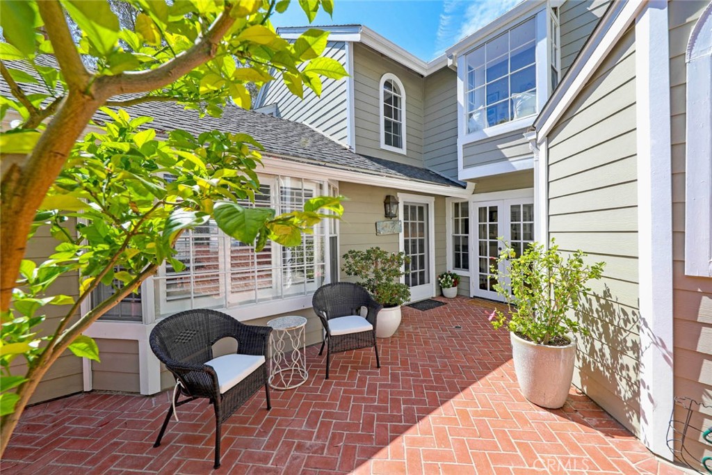 Inviting entry Court Yard - 2707 Hillside Drive, Newport Beach CA 92660 - photo 2