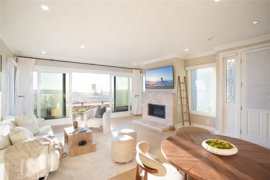 2712 W Oceanfront, Newport Beach CA 92663 - photo 2