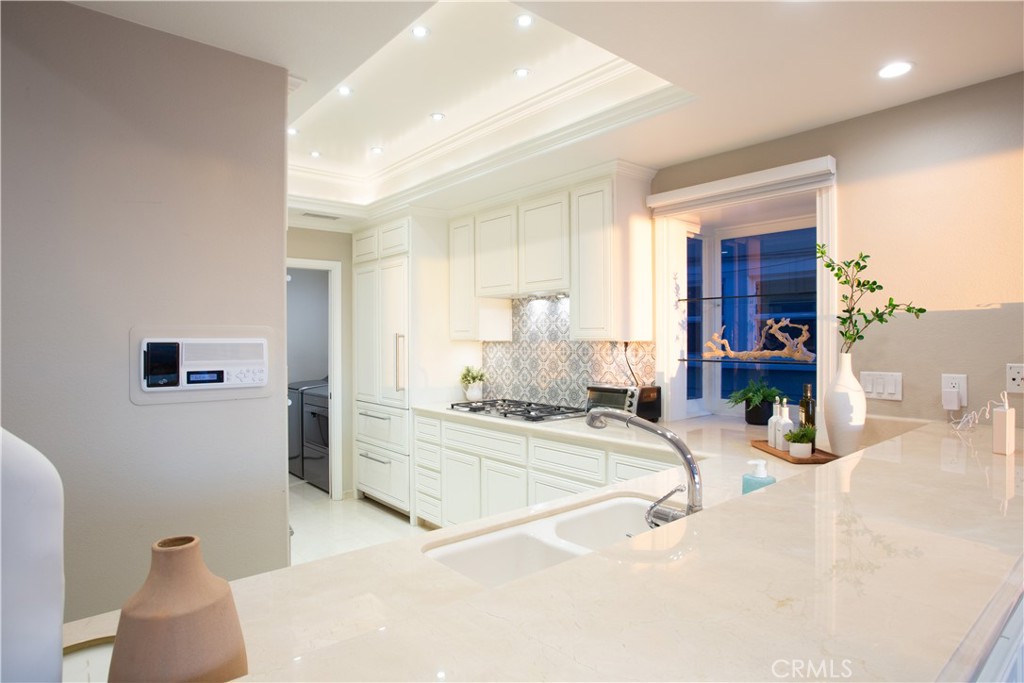2712 W Oceanfront, Newport Beach CA 92663 - photo 4
