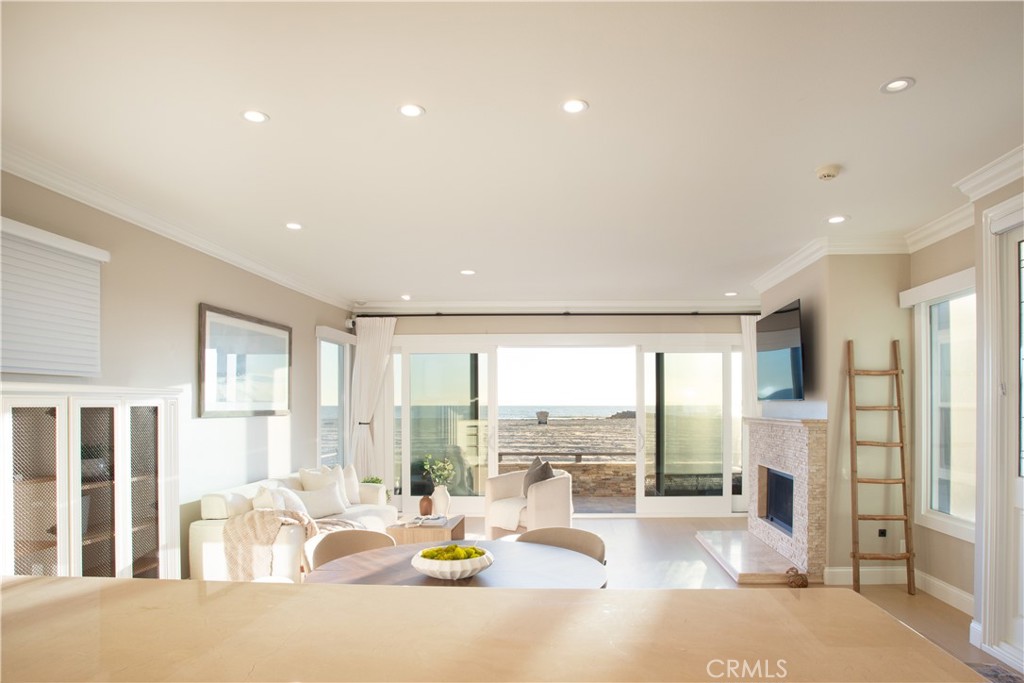 2712 W Oceanfront, Newport Beach CA 92663 - photo 7