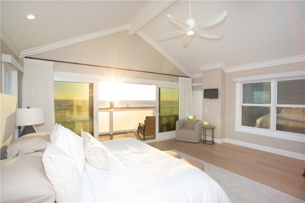 2712 W Oceanfront, Newport Beach CA 92663 - photo 12