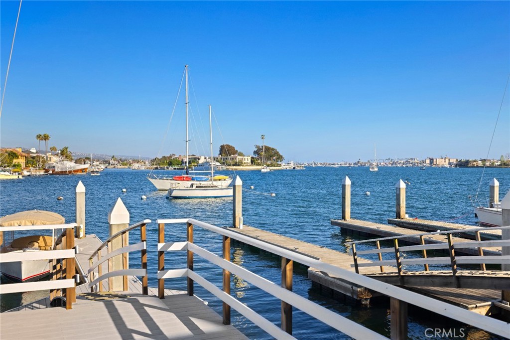 2732 Bayshore Drive, Newport Beach CA 92663 - photo 4