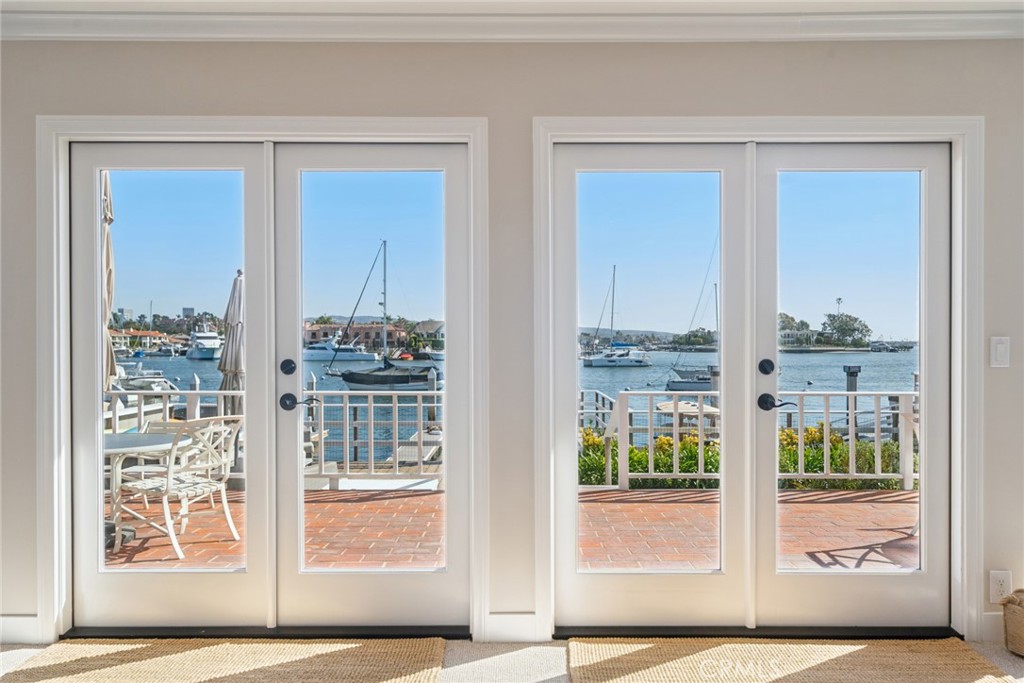 2732 Bayshore Drive, Newport Beach CA 92663 - photo 12