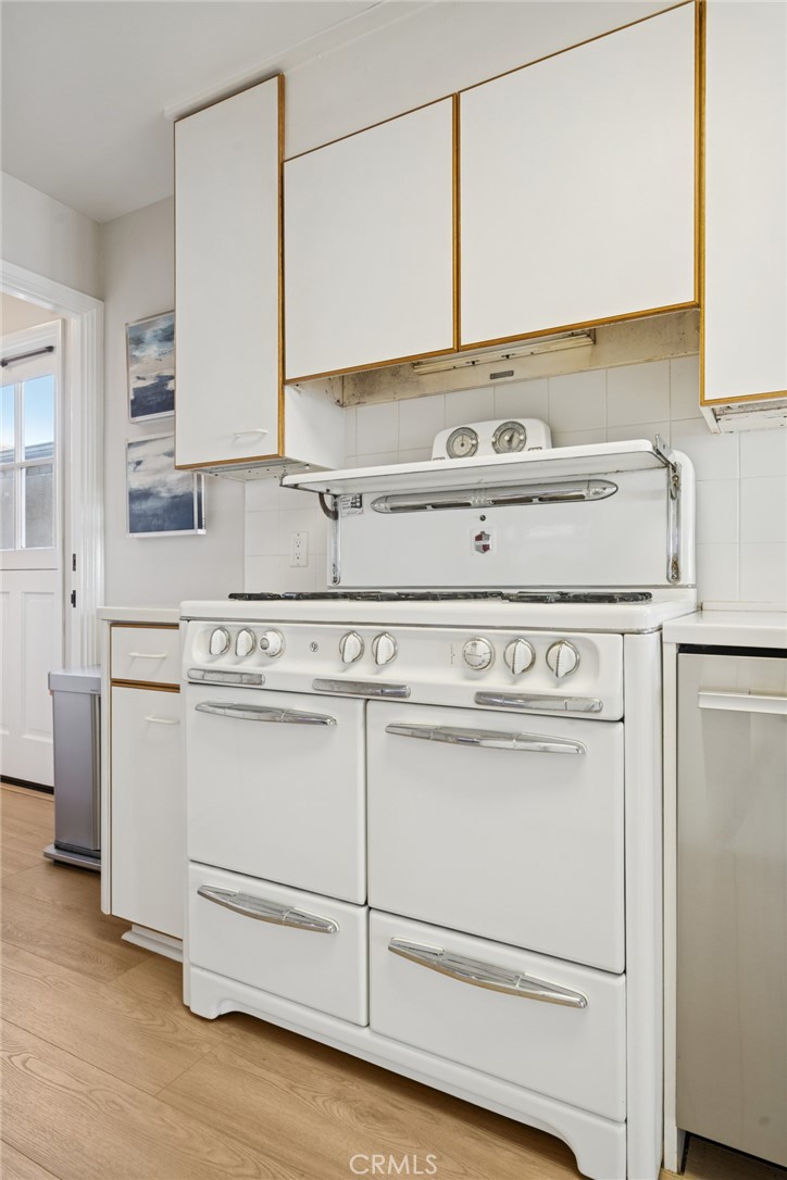 2732 Bayshore Drive, Newport Beach CA 92663 - photo 14