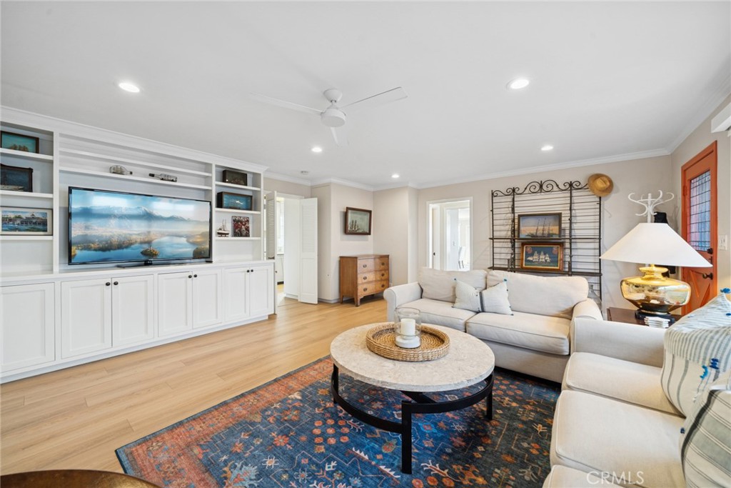 2732 Bayshore Drive, Newport Beach CA 92663 - photo 16
