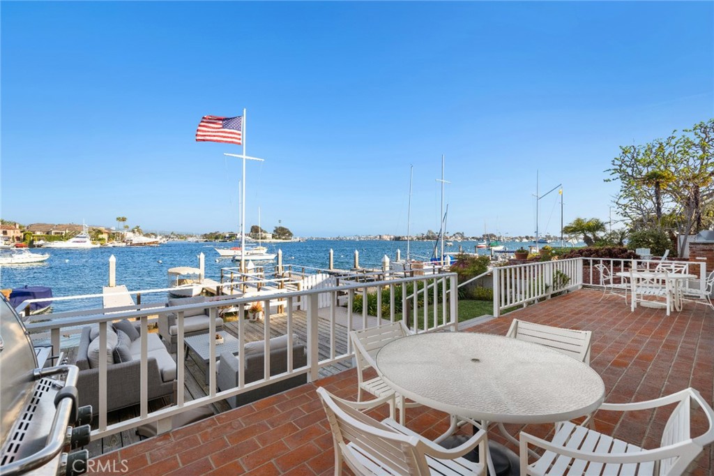 2732 Bayshore Drive, Newport Beach CA 92663 - photo 28