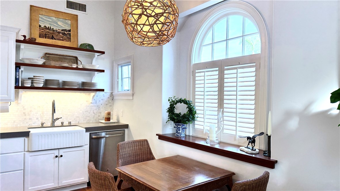 Concept Studio tile backsplash - 28 1/2 Beacon Bay, Newport Beach CA 92660 - photo 7