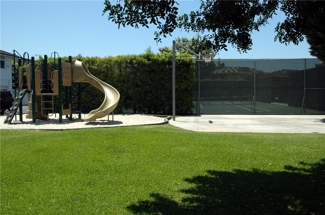 Park - 28 1/2 Beacon Bay, Newport Beach CA 92660 - photo 16