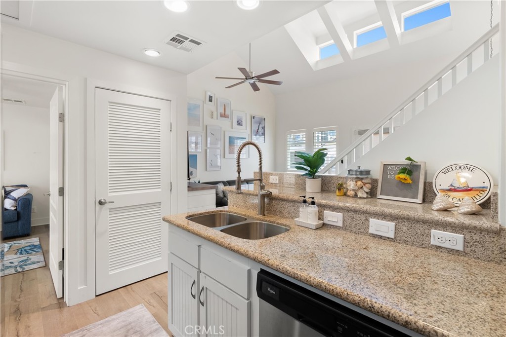 28 Cabrillo Street, Newport Beach CA 92663 - photo 11