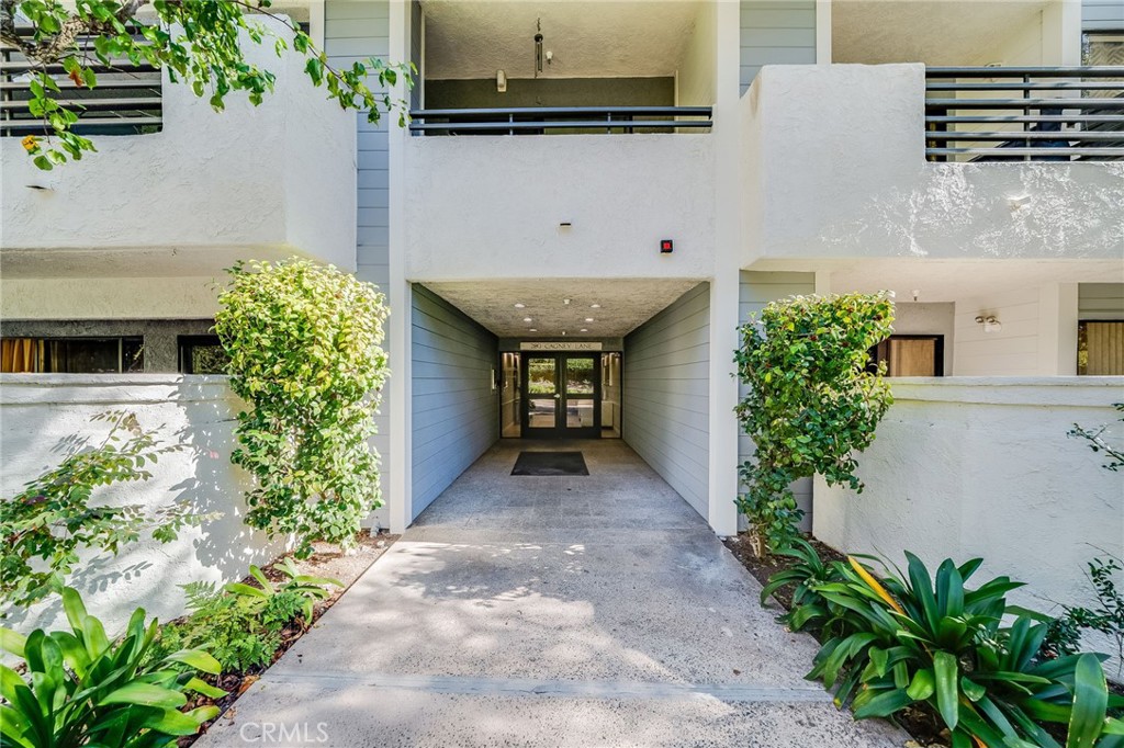280 Cagney 103, Newport Beach CA 92663 - photo 32