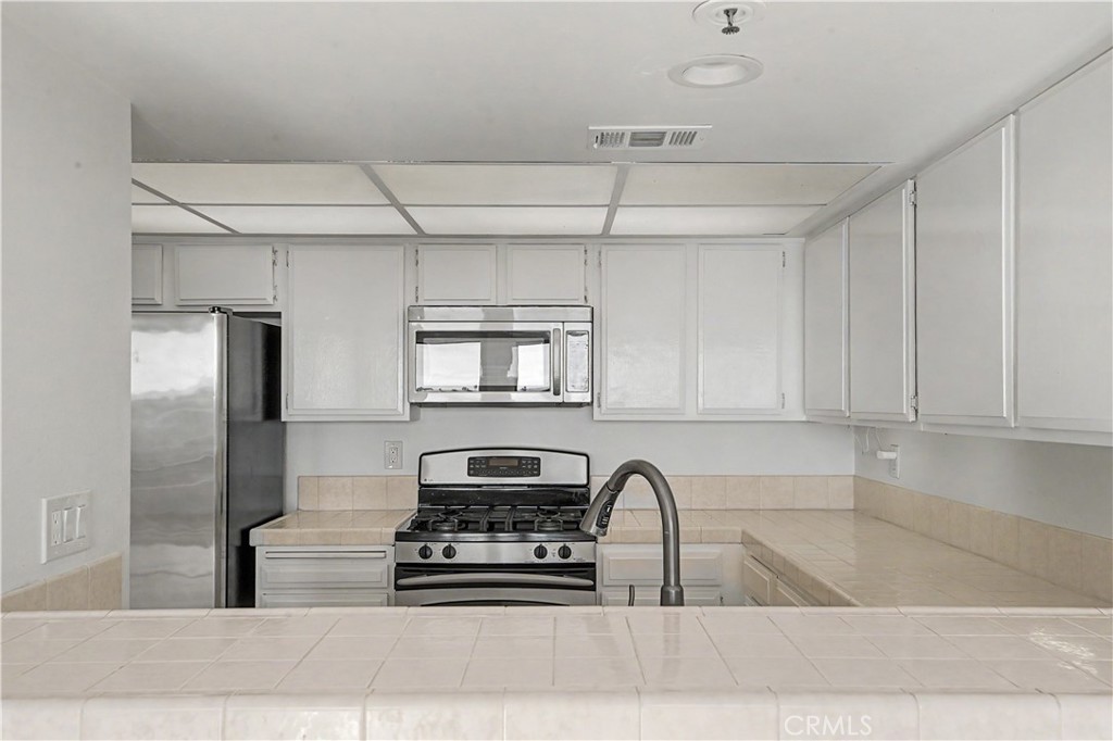280 Cagney Lane 207, Newport Beach CA 92663 - photo 9
