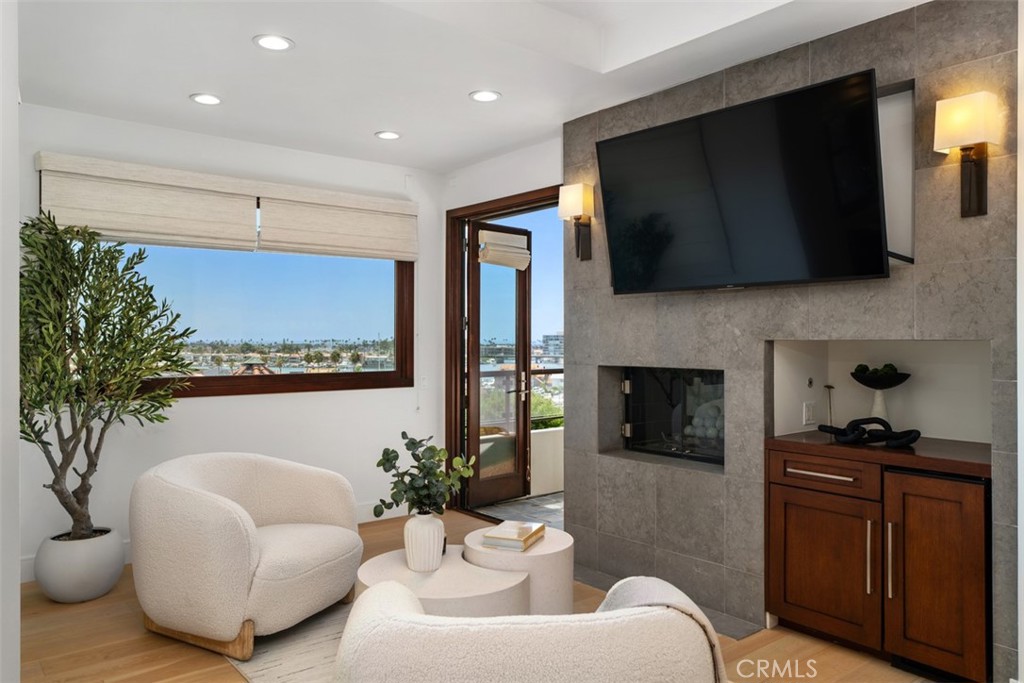 2907 Cliff Drive, Newport Beach CA 92663 - photo 14