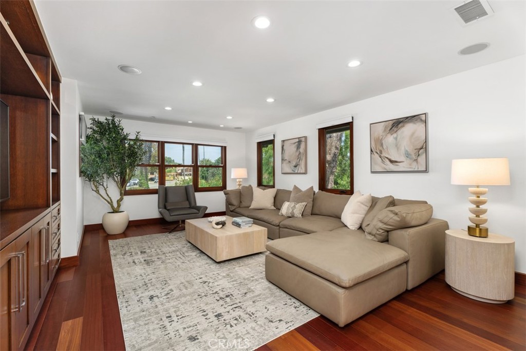 2907 Cliff Drive, Newport Beach CA 92663 - photo 26