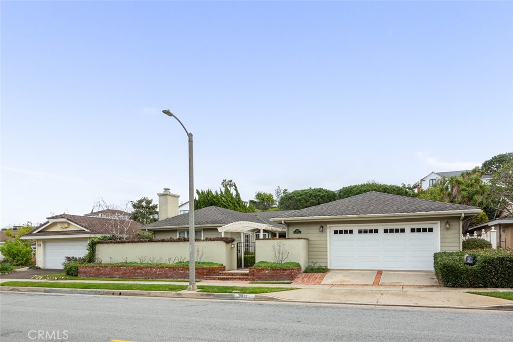 Front - 2912 Catalpa, Newport Beach CA 92660 - photo 2