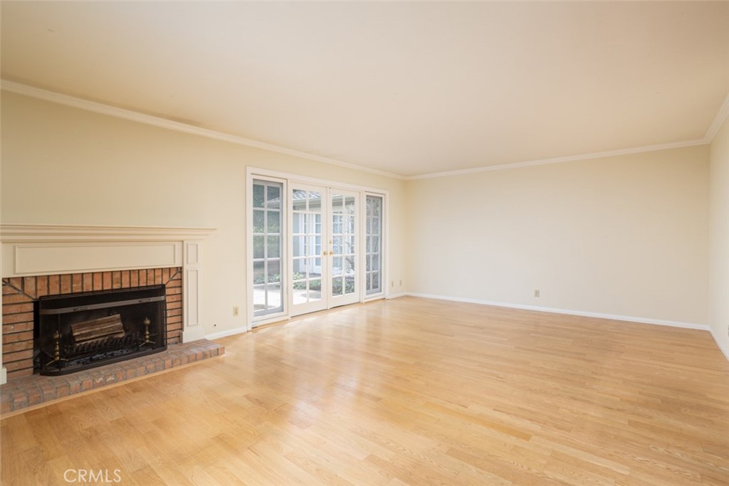 Living Room - 2912 Catalpa, Newport Beach CA 92660 - photo 3